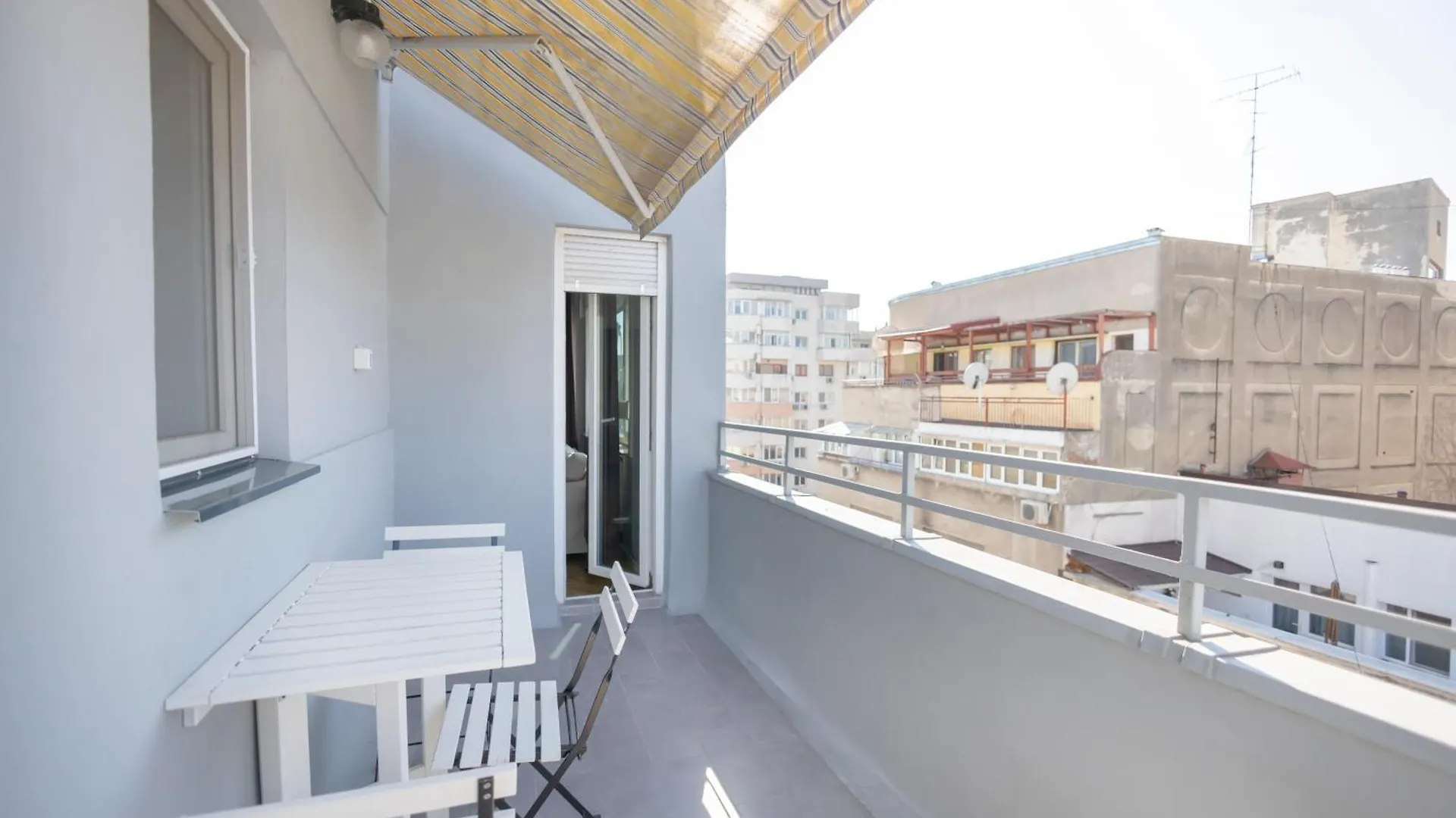 Your Deluxe Home In Bucharest Center 0*,  România
